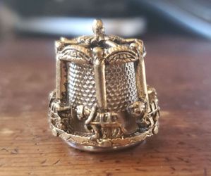 Vintage Nicholas Gish Signed Spinning Carousel Thimble