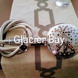  Shower Head w/hose