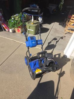 Snow Joe Electric Snow Blower