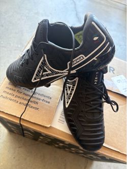 Prima soccer cleats