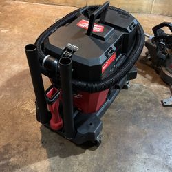 Milwaukee M18 6gal Wet/dry Vac