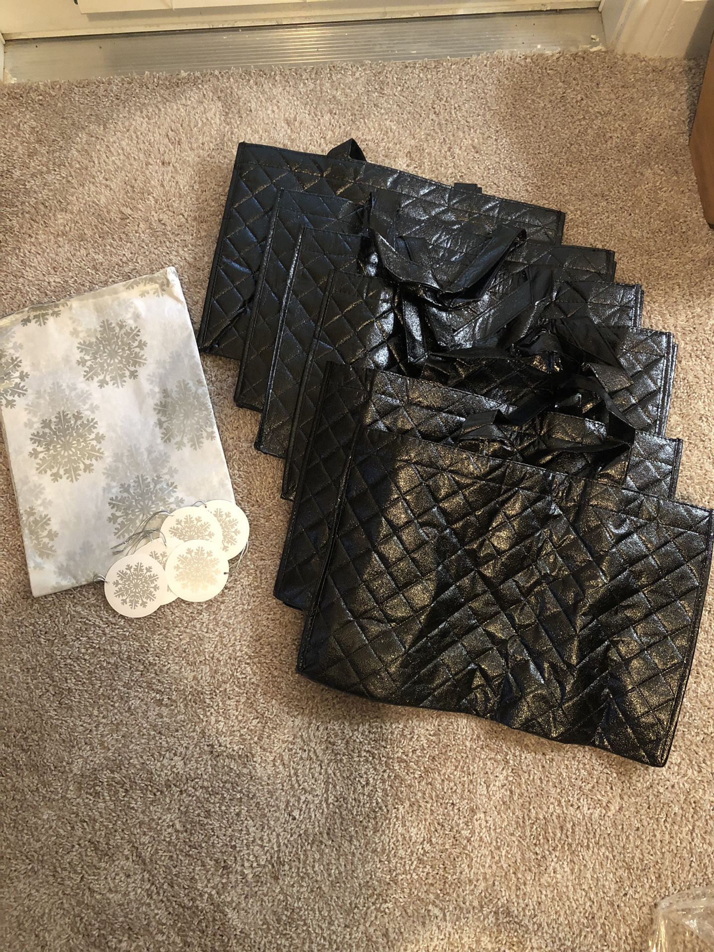 New Set of 6 Joy Mangano Gift Bags/Reusable Totes/Shopping Bags/Closet Organization