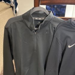 Men’s Large  Nike 3/4 Zip Dry Fit And Men’s Large Nike Sweatshirt 