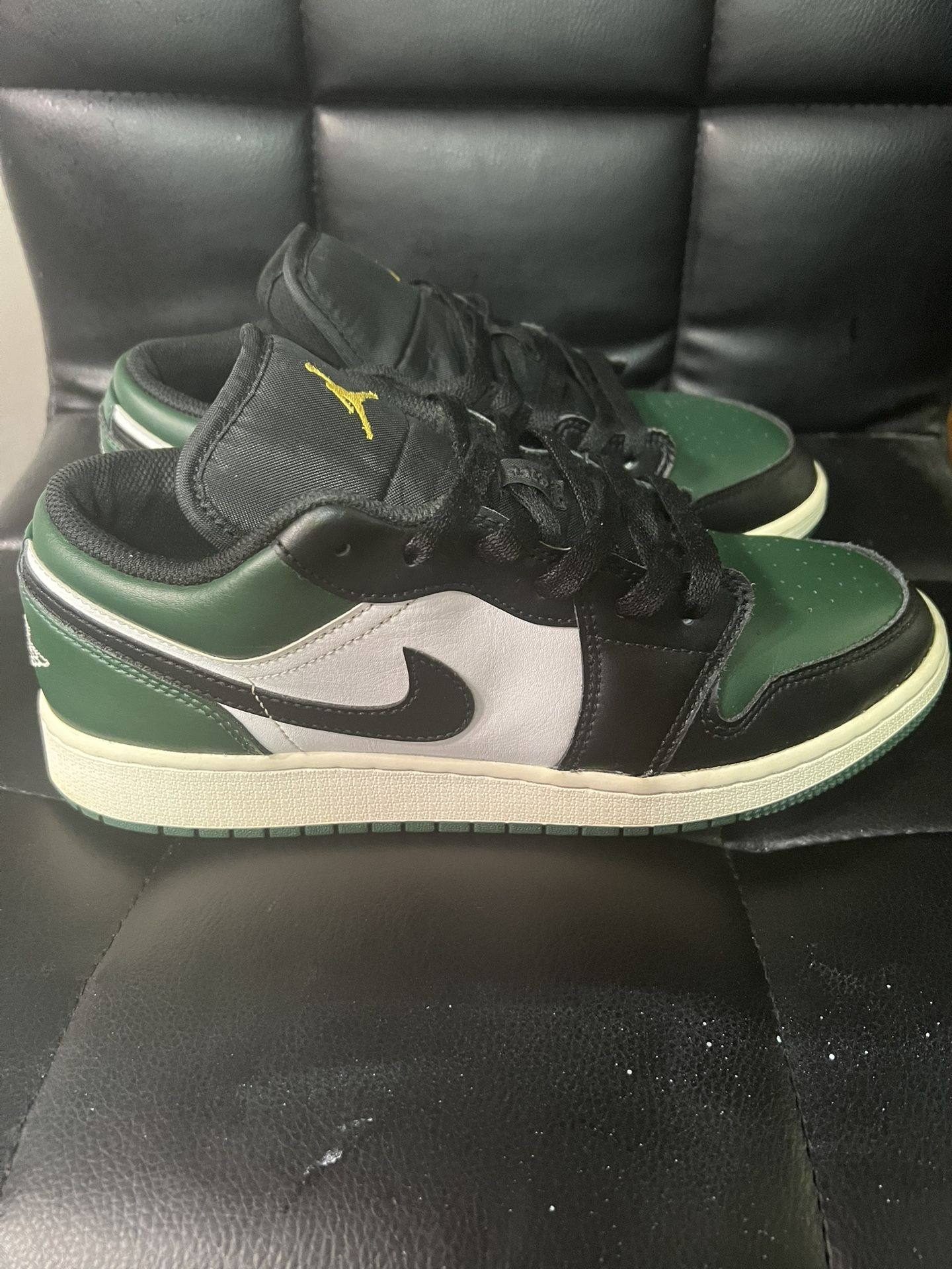 Jordan 1 Low Green Toe Size 7y For Sale