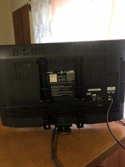 32 inches tv with wall mount kit