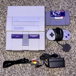 SUPER NINTENDO ENTERTAINMENT SYSTEM SNES CONSOLE WITH VIDEO GAME & CONTROLLER