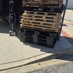 Free Pallets
