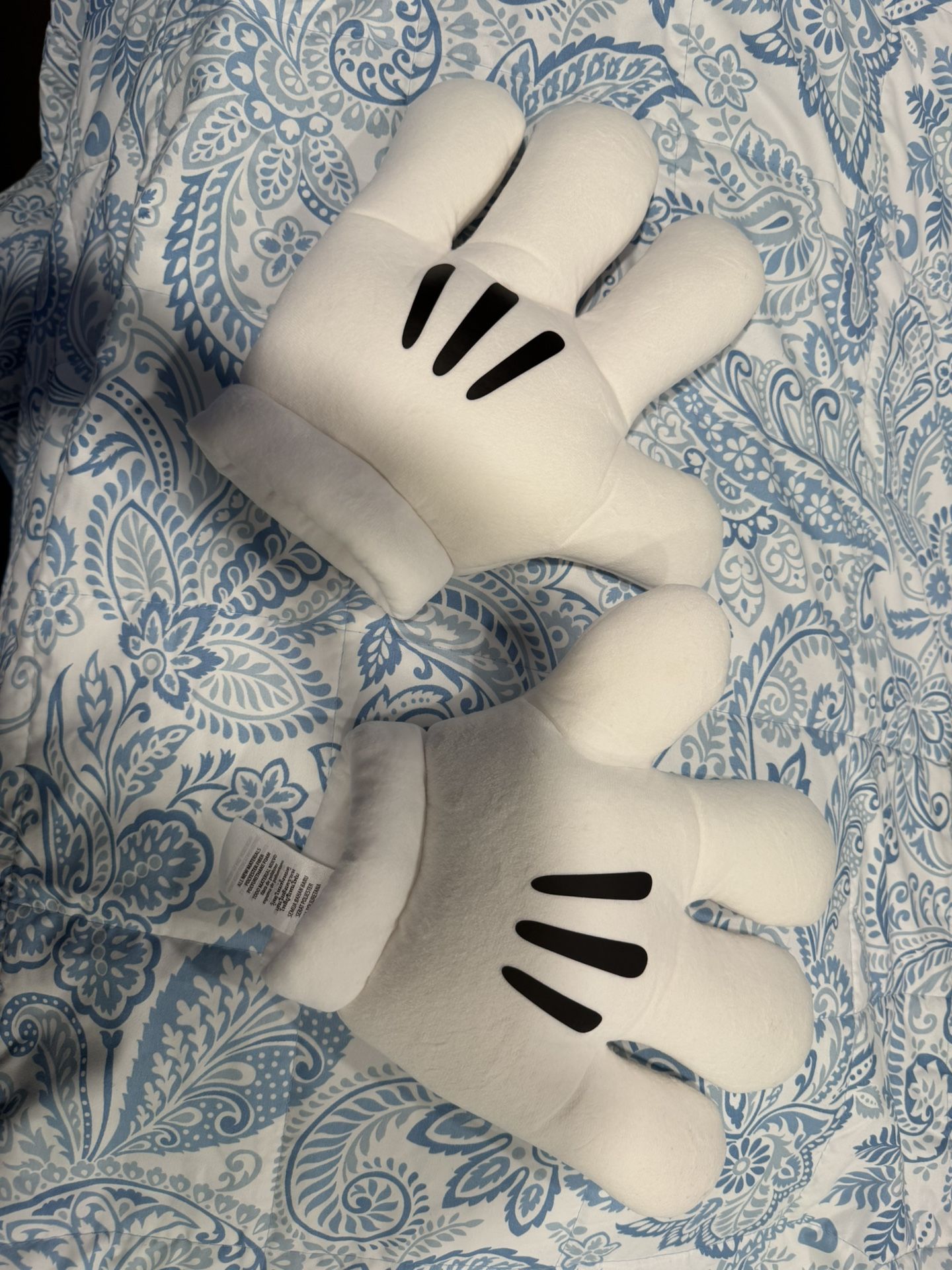 Mickey Mouse Gloves