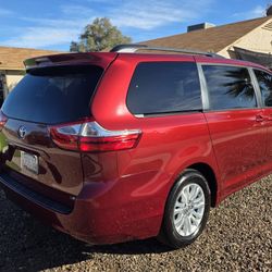 Toyota Sienna 2017