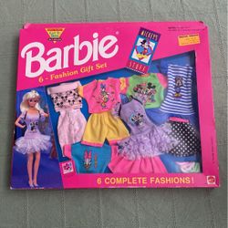 Barbie Fashion Gift Set 