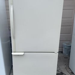 33 By 67 Inches Refrigerator With Ice Maker Refrigerator 33 Por 67 Con Hase Llelos 