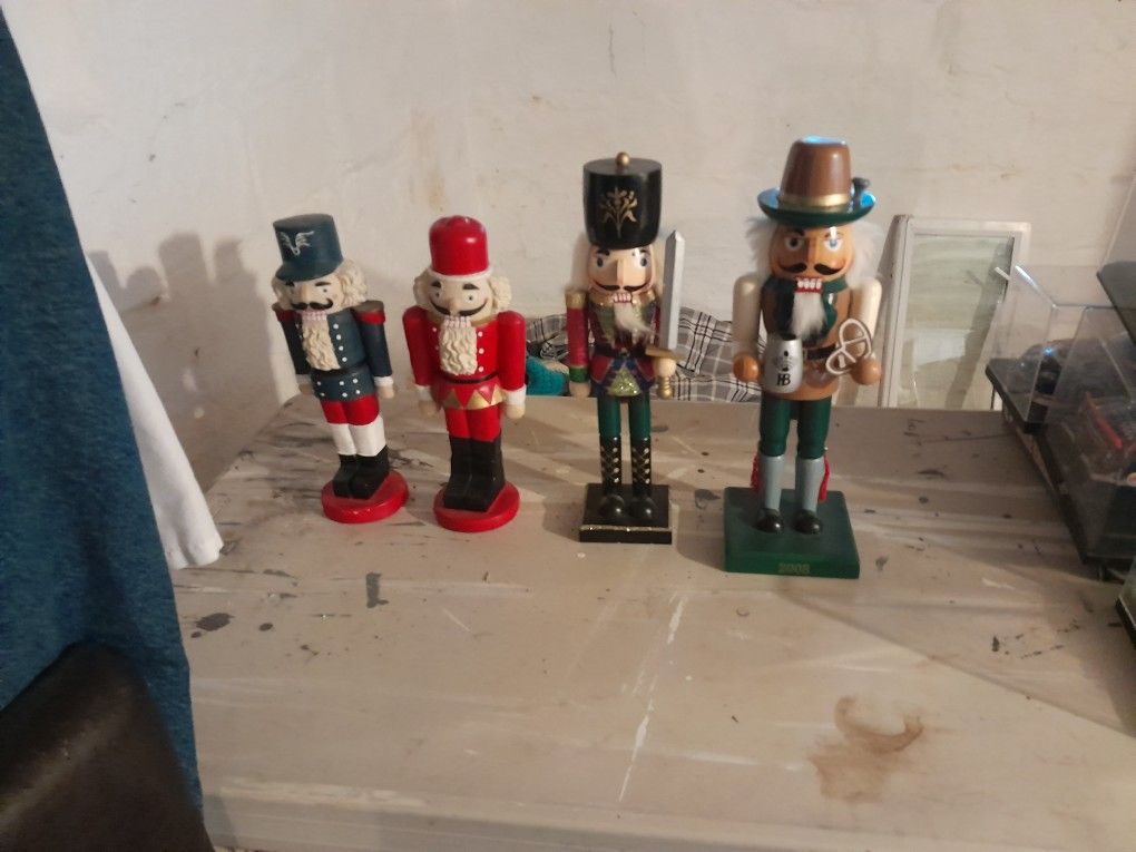 Nut Crackers