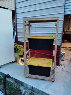 4 totes storage racks 34"x 66" x 20"