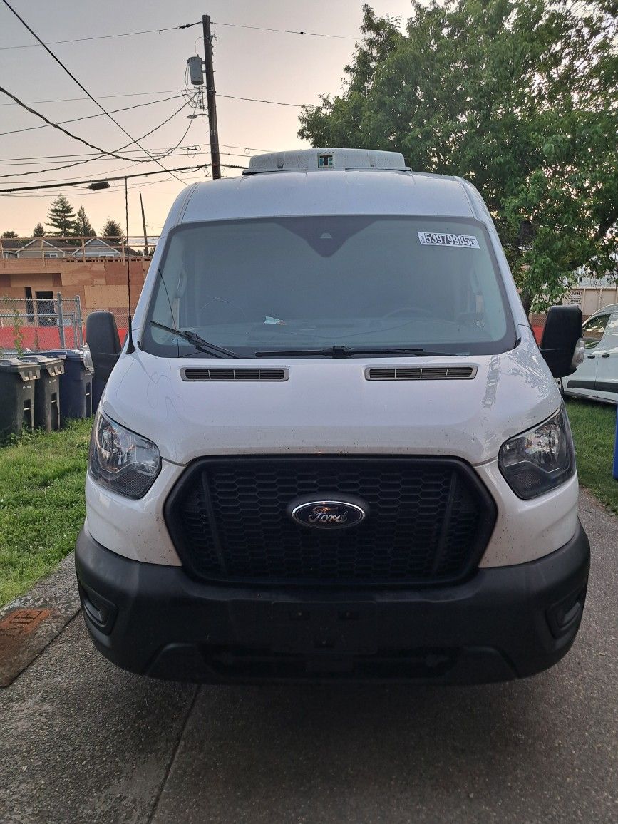 2021 Ford Transit-250 Cargo