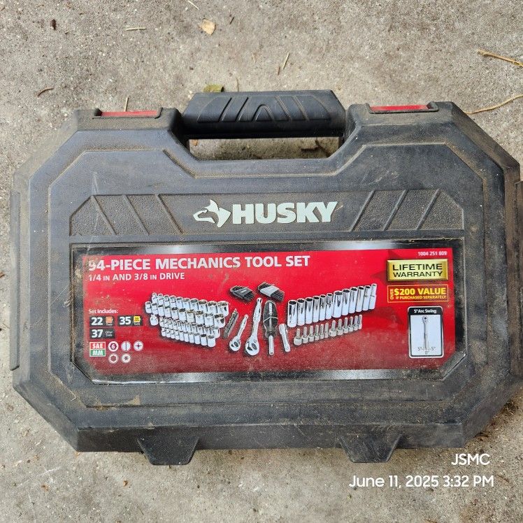 Husky Mechanics Tool Set