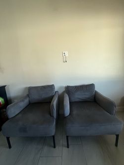 Accent chairs