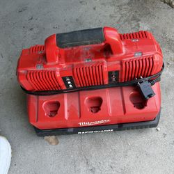 Milwaukee Charge Station