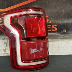 FORD F150 RAPTOR 2017-2020 COMPLETE LH TAILLIGHT OEM