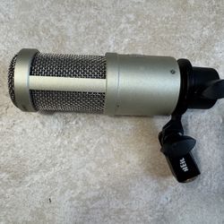 Heil PR40 Dynamic Podcast Microphone – Studio-Quality Sound!
