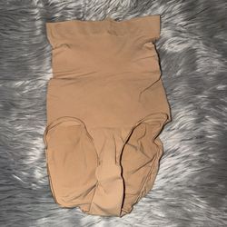 Skims Seamless Sculpt Brief 