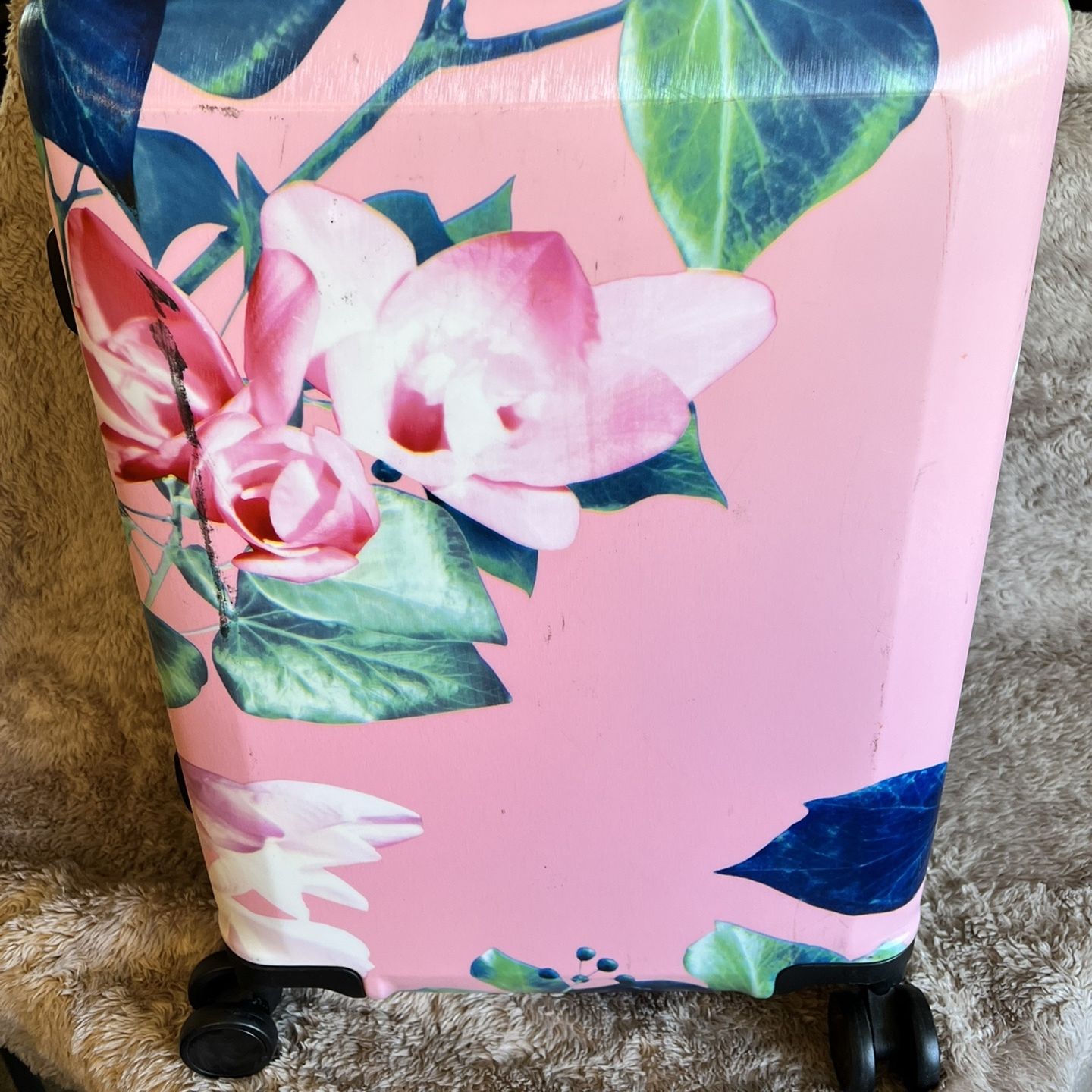 CALPAK Luggage Medium Size Floral Print for Sale in Irwindale CA OfferUp