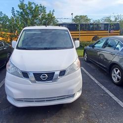 2018 Nissan Nv200