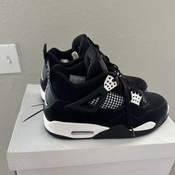 Jordan 4 White Thunder 