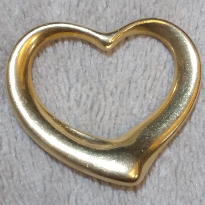 Tiffany heart. 18 Carat Gold