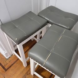 Cambridge 24" Padded Saddle Stools