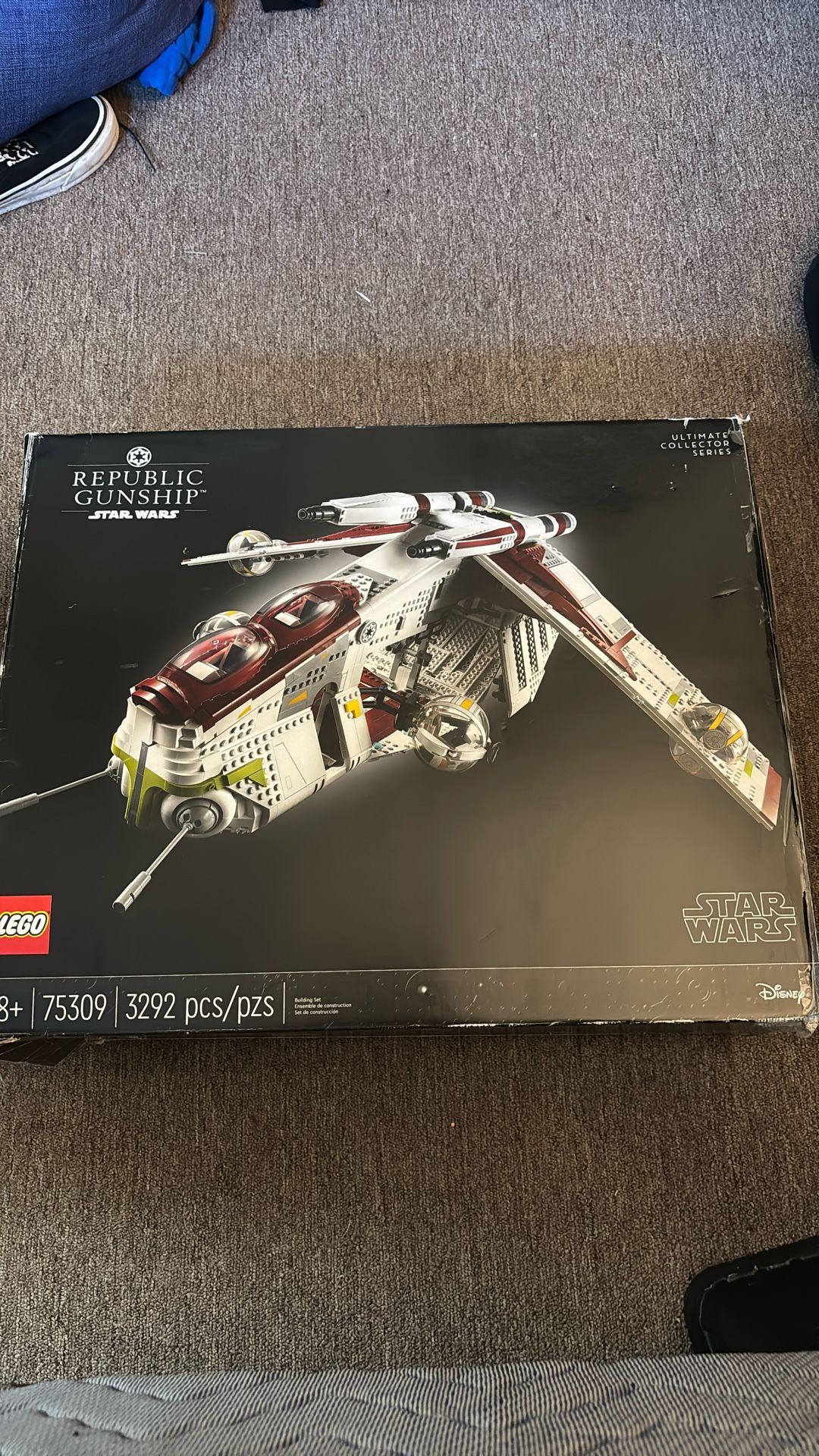 LEGO Star Wars Republic Gunship Ultimate Collector Series