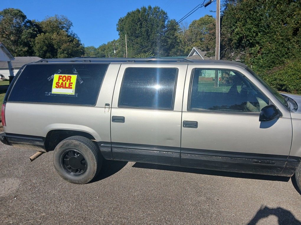 1999 Chevrolet Suburban