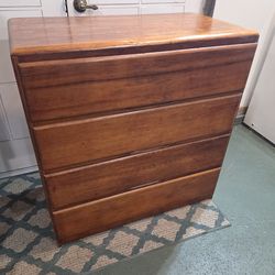 4 drawer wood dresser