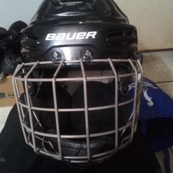 Bauer Hockey Helmet 