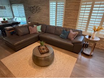 Leader sectional sofa