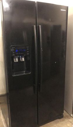 Samsung Side By Side Black Refrigerator
