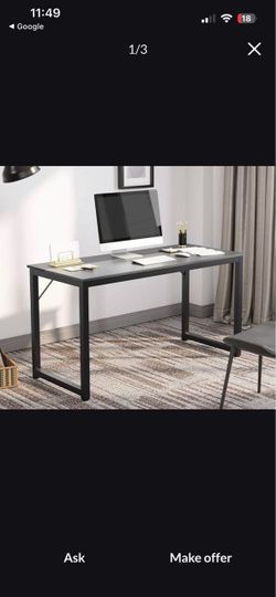 Desk table