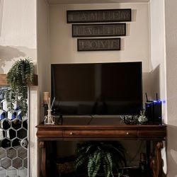 TV Console/desk Decorations Frames 