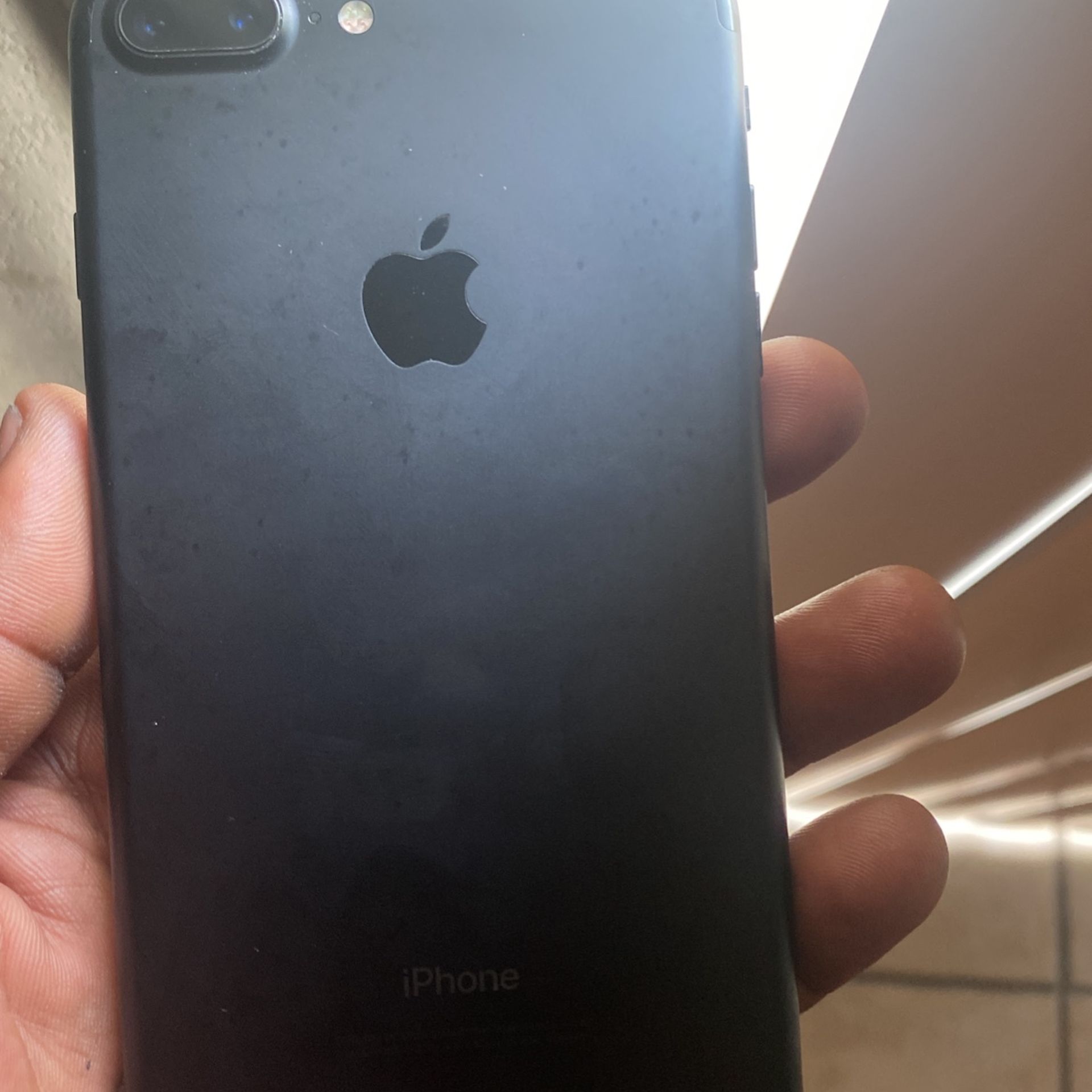 iPhone 8 Plus