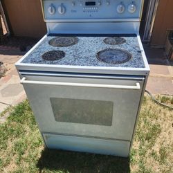 Amana Flat Top Electric Stove Oven & Microwave 