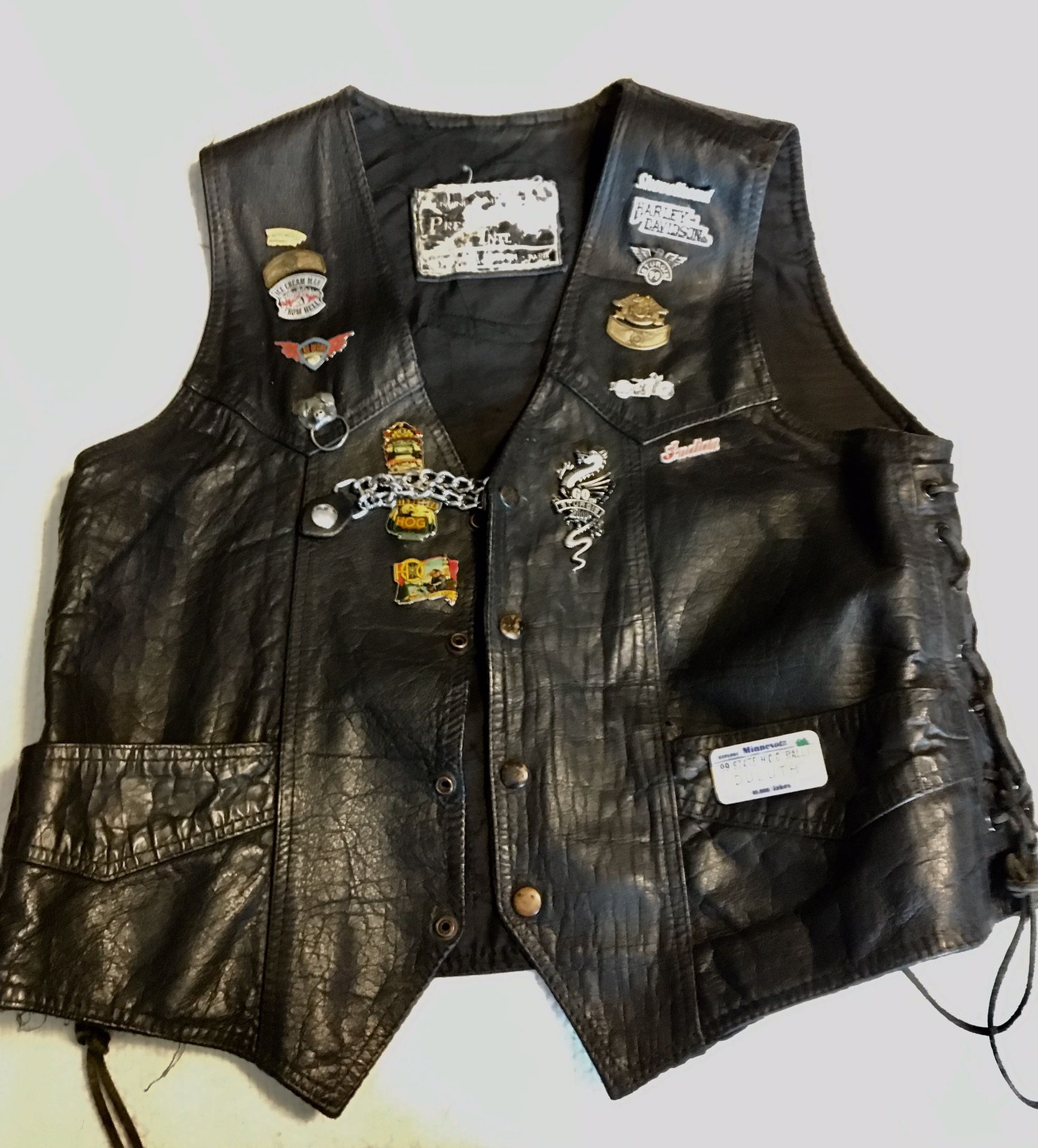 Heavyweight LEATHER BIKER VEST Riding Gear Size Med, LG or XL includes Pins c