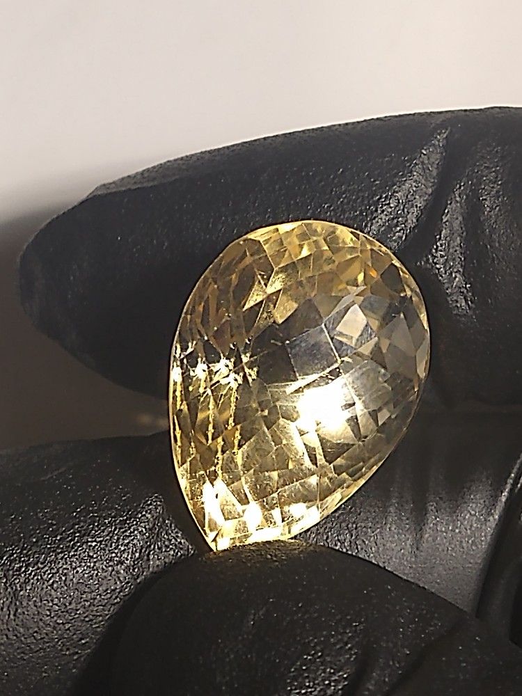 Internally Flawless 29 Carat Natural Citrine
