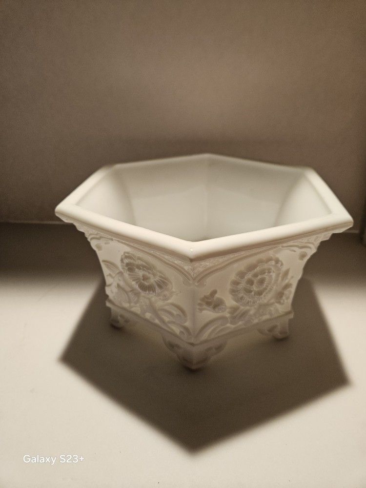 Fenton Art Glass Milk Glass Hexagon Planter With Flowers