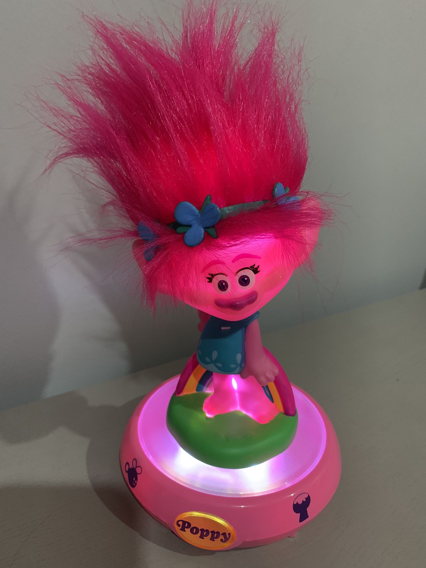 Trolls poppy night light stand