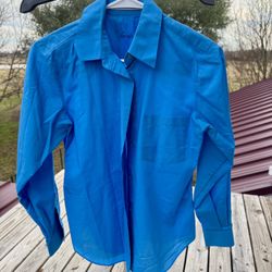 Foxcroft Shirt Womens Size 2P Petite Blue Wrinkle Free Fitted Stretch Button Up