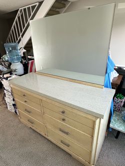 Vintage Harmony House Dresser with Mirror – 6 Drawers