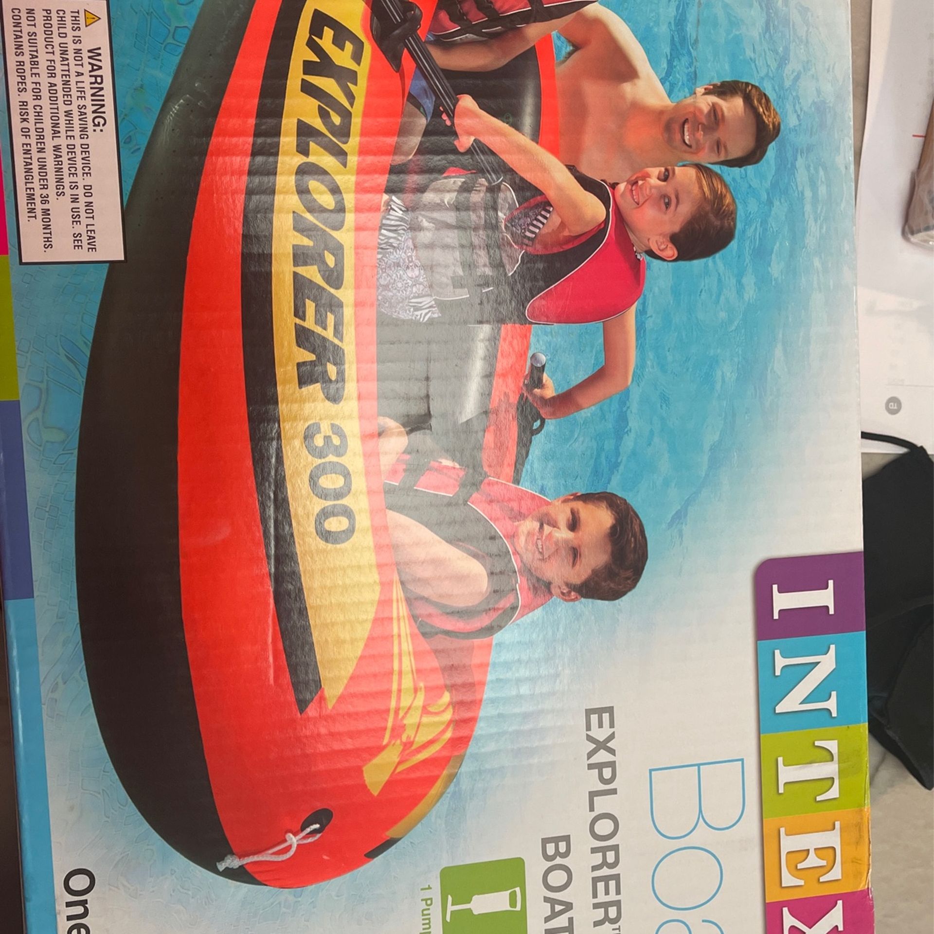 Boat Set - Explorer 300 With 1 Pump 2 Oars