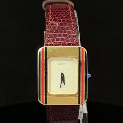 Vintage Ladies Gucci Gold Plated Red Leather Band Watch