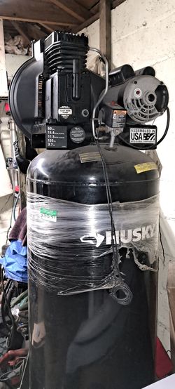 60 Gal Husky Air Compressor
