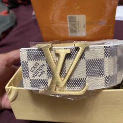 Brandnew Belt Size M/L