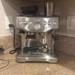 Breville Barista Express Espresso Machine – Built-In Grinder